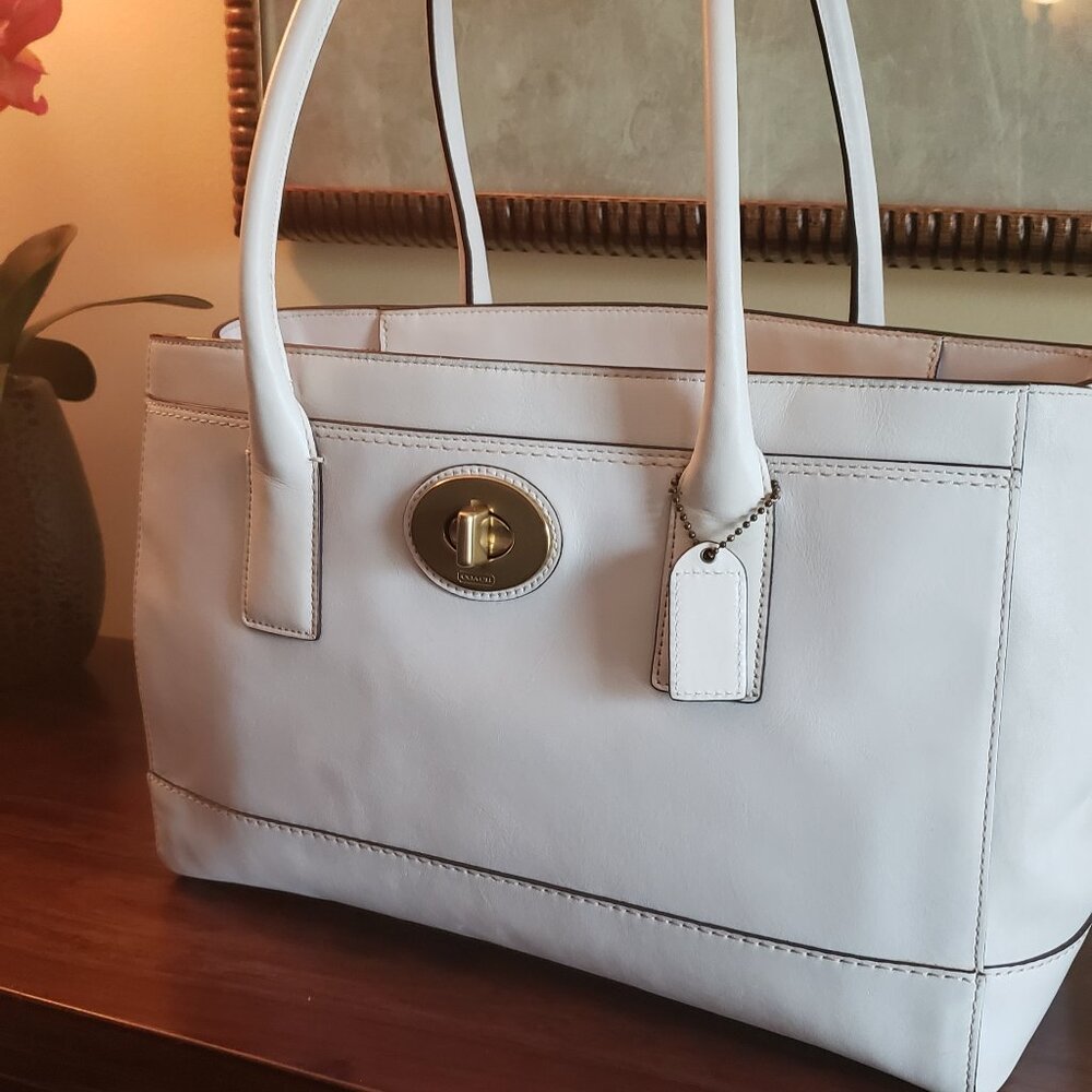 Coach White Leather Handbag w/ Top Handles in Very Good Condition